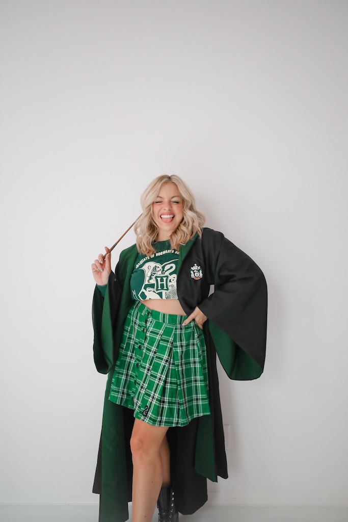 DIY Slytherin School Girl Halloween Costume